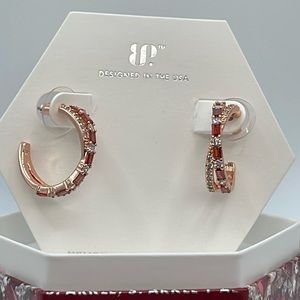 Bomb Party January 2024 Earrings THE JASMINA EARRINGS RBP6841 Garnet/Diamond CZ